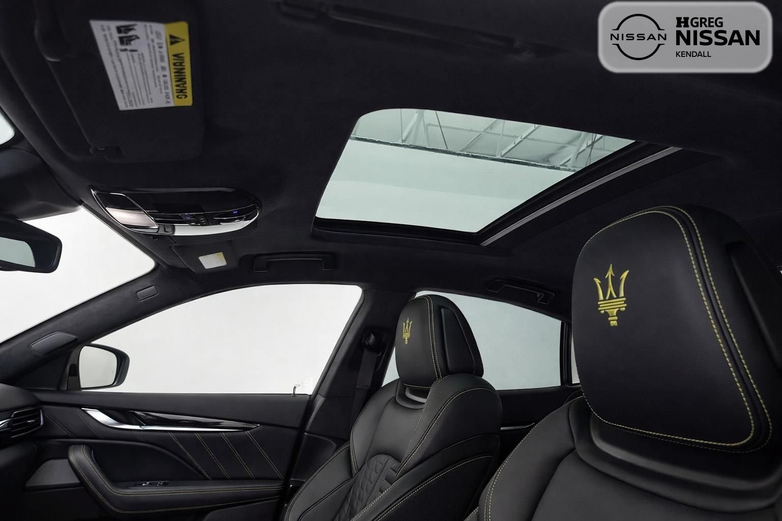 Used 2023 Maserati Levante Modena AWD/4WD image 9