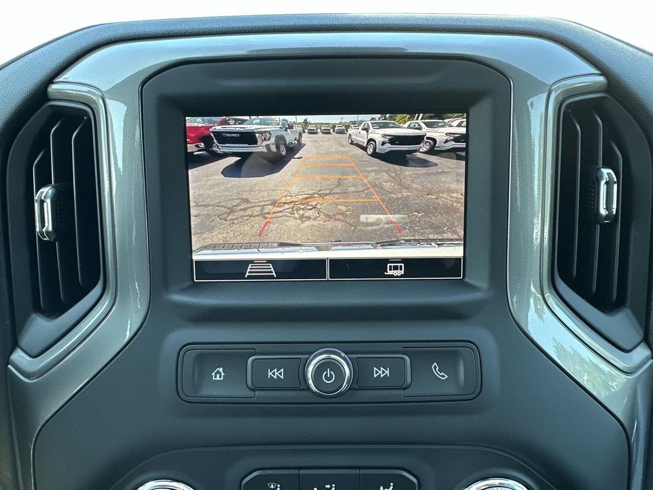 New 2026 GMC Sierra 2500 Pro w/ Convenience Package image 17