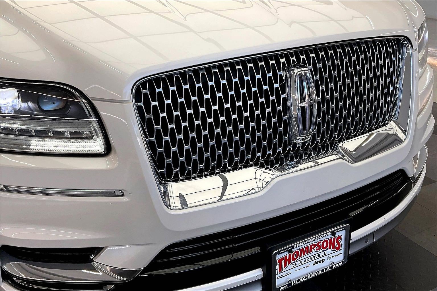 Used 2018 Lincoln Navigator Reserve w/ Technology Package AWD/4WD image 30