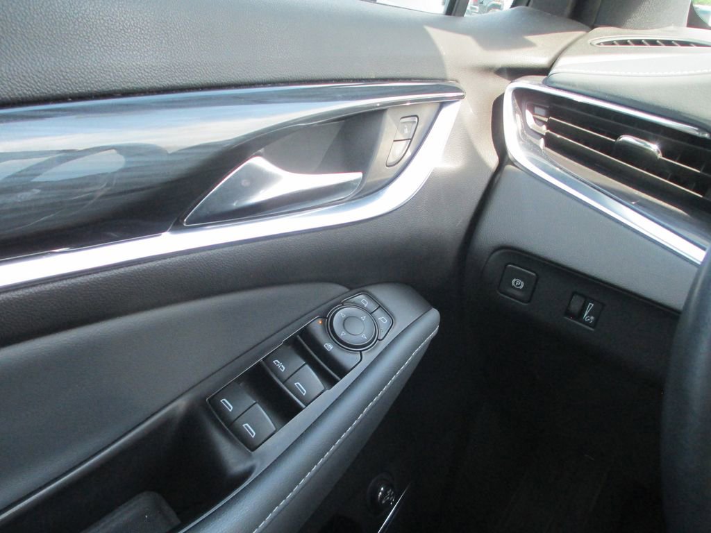 Used 2023 Buick Enclave Essence w/ Experience Buick Package AWD/4WD image 28