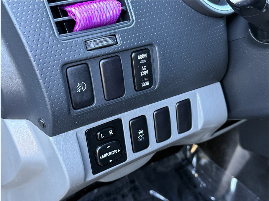 Used 2014 Toyota Tacoma PreRunner RWD image 18