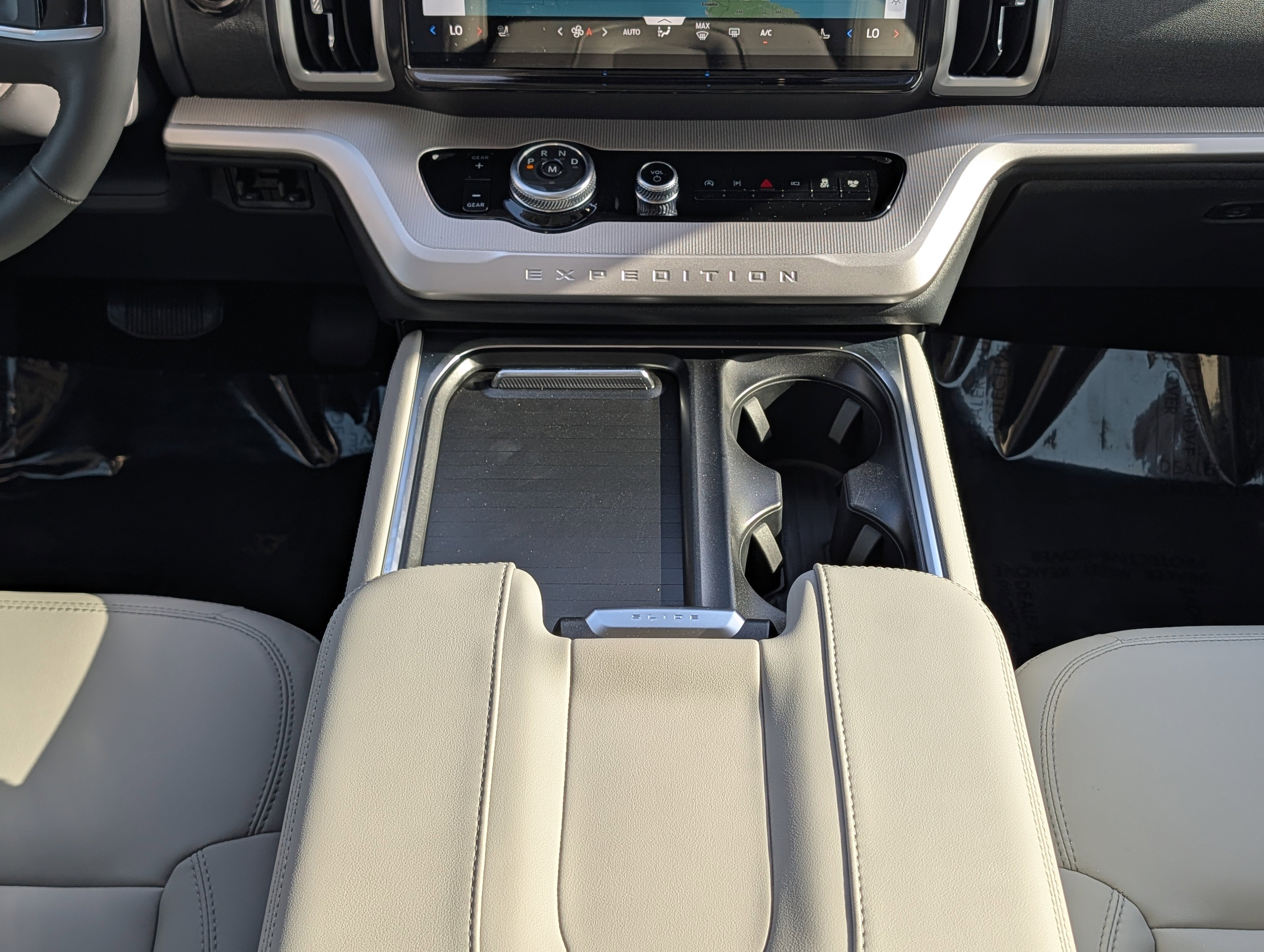 New 2026 Ford Expedition Active image 22