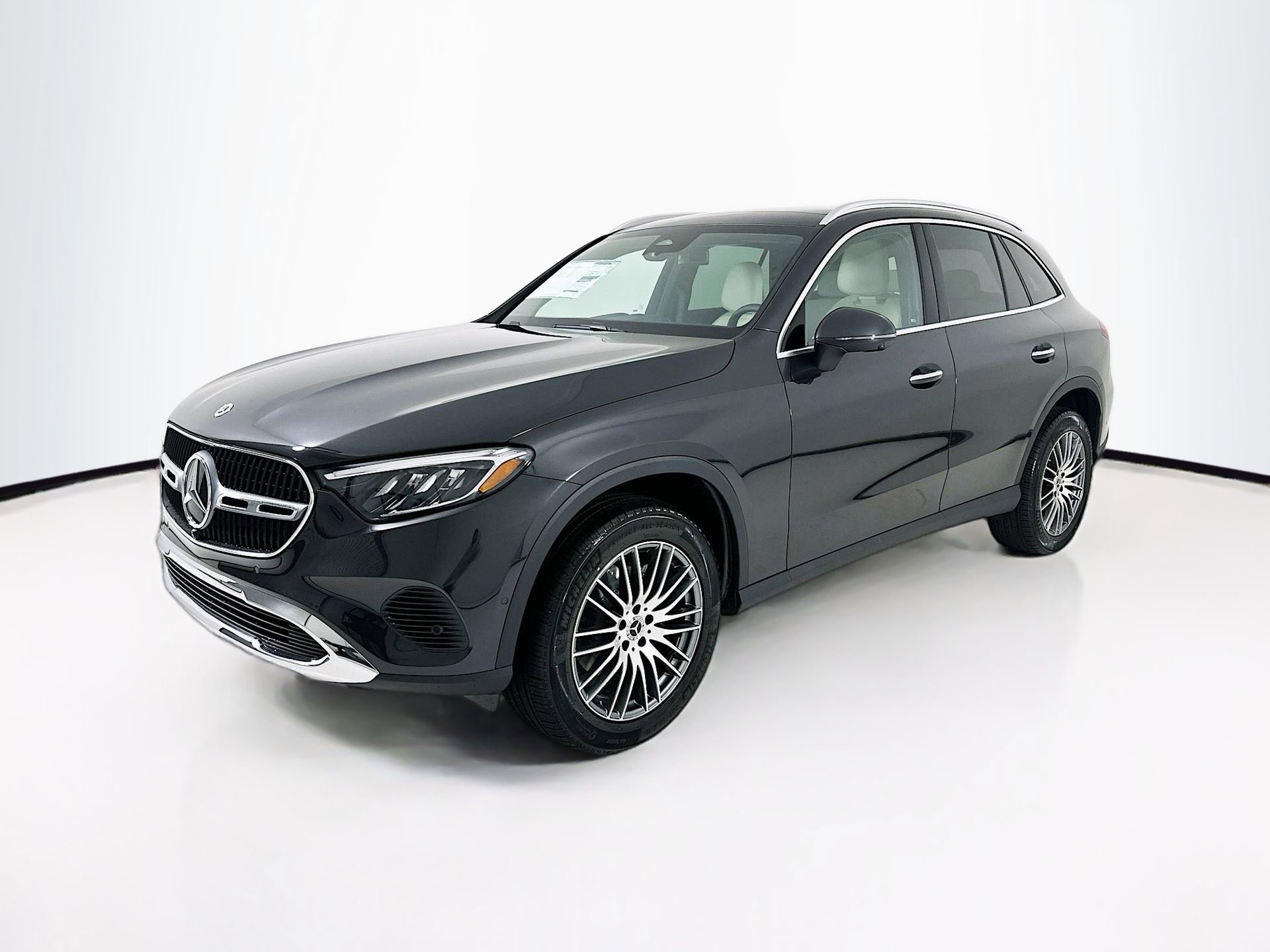 New 2026 Mercedes-Benz GLC 300 image 3