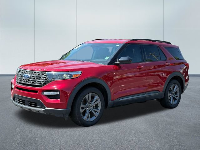 Used 2022 Ford Explorer XLT w/ Equipment Group 202A AWD/4WD image 6