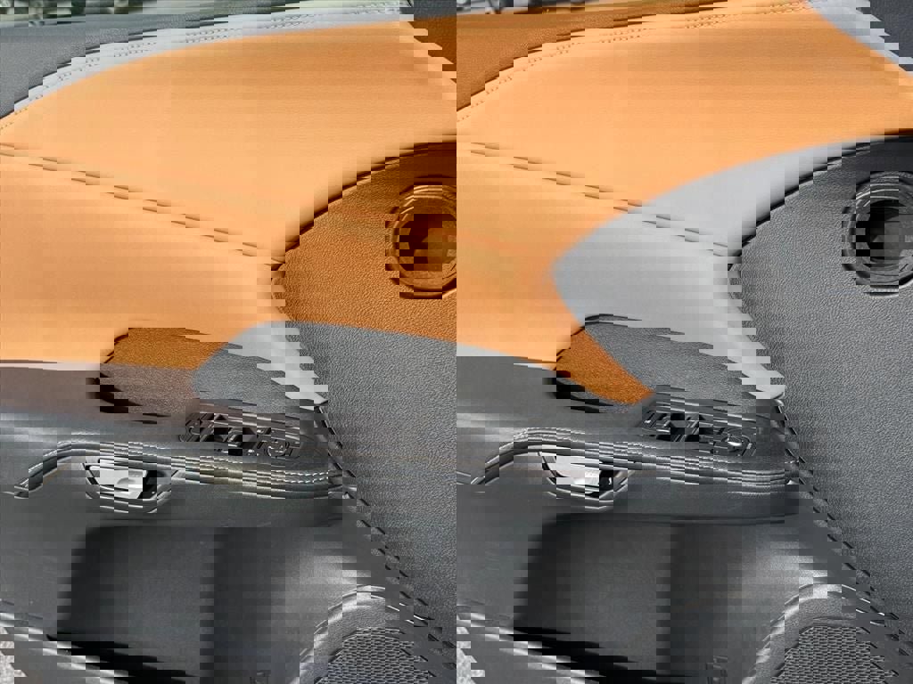 Used 2023 Lexus RX 350 Premium w/ Accessory Package (Z1) FWD image 17