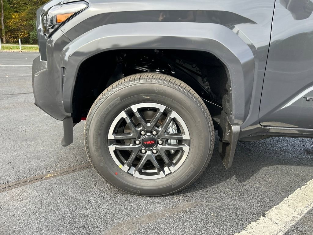 Certified 2025 Toyota Tacoma TRD Sport image 27