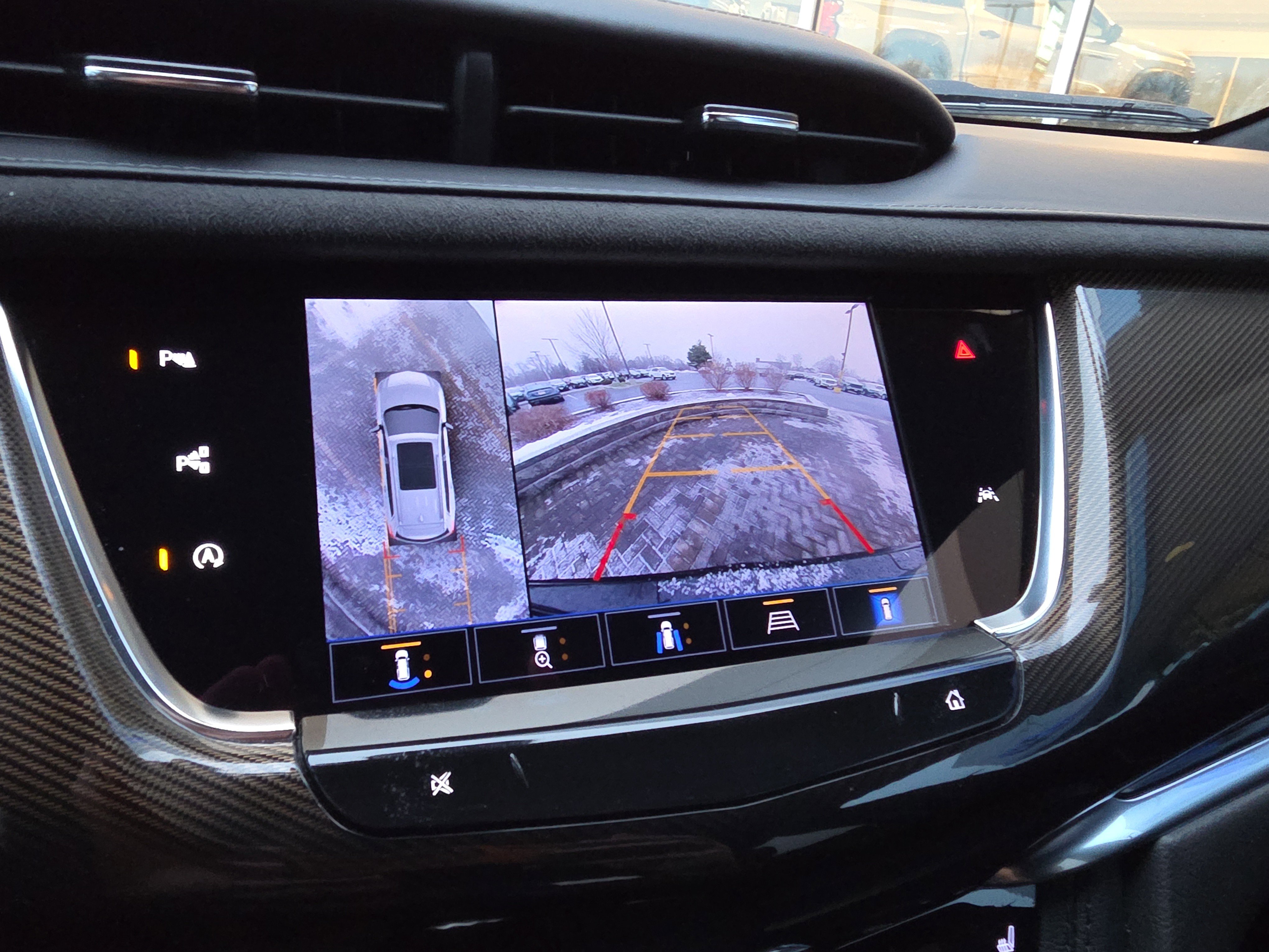 Used 2023 Cadillac XT6 Sport w/ Platinum Package image 29