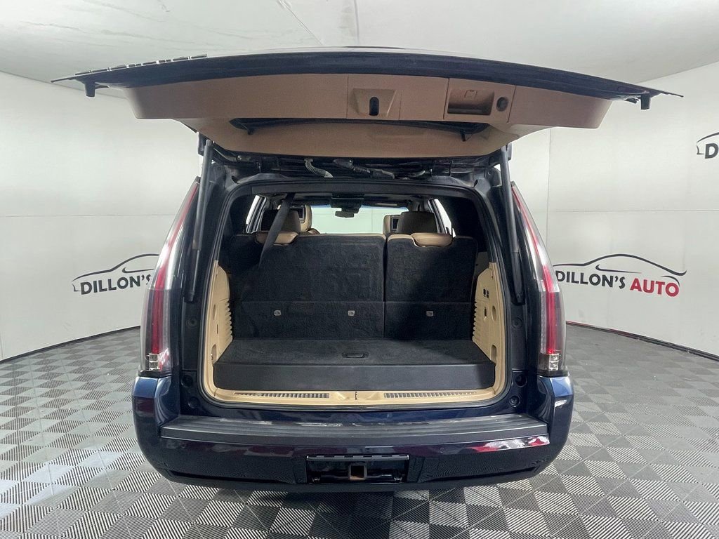 Used 2018 Cadillac Escalade Platinum image 6
