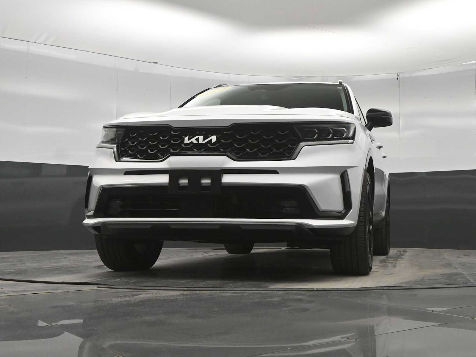 Used 2023 Kia Sorento SX AWD/4WD image 34