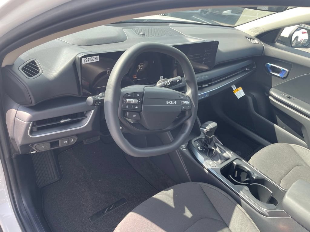 New 2026 Kia K4 FWD image 9