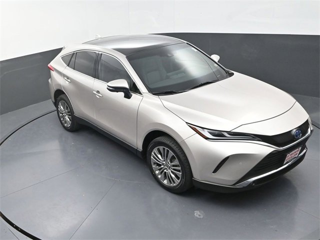 Used 2023 Toyota Venza Limited image 19