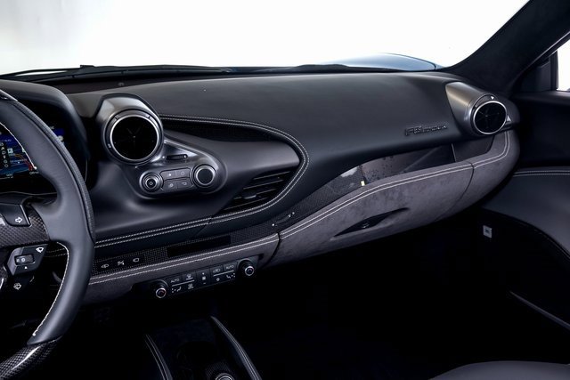 Used 2023 Ferrari F8 Tributo image 27