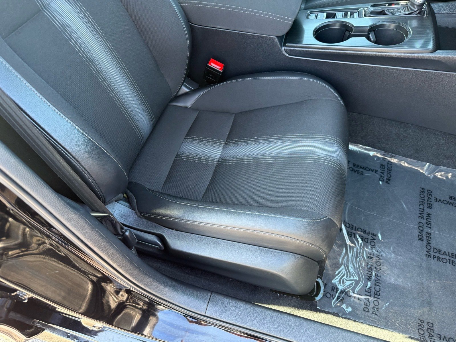 Used 2025 Honda Civic Sport image 32