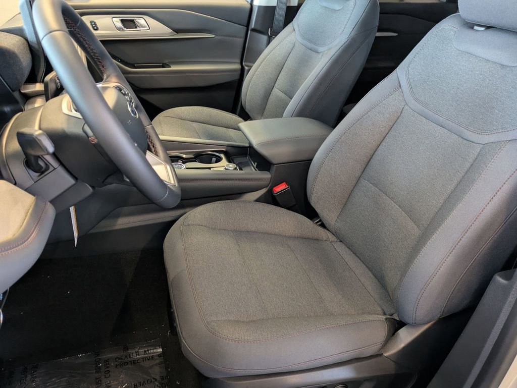 New 2026 Ford Explorer Active image 16