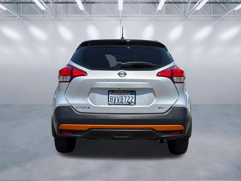 Used 2018 Nissan Kicks SV FWD image 5