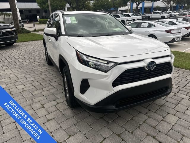 Used 2023 Toyota RAV4 XLE w/ Convenience Package AWD/4WD image 16