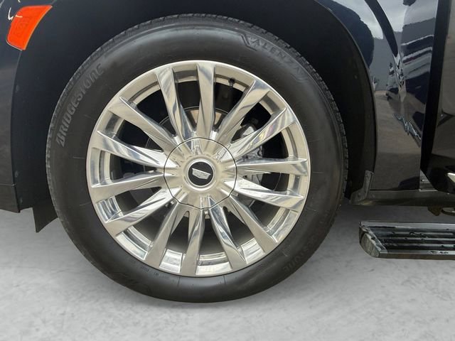 Used 2023 Cadillac Escalade Premium Luxury w/ Performance Package AWD/4WD image 23