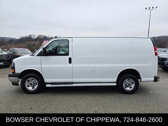 Used 2024 GMC Savana 2500 w/ Driver Convenience Package image 2