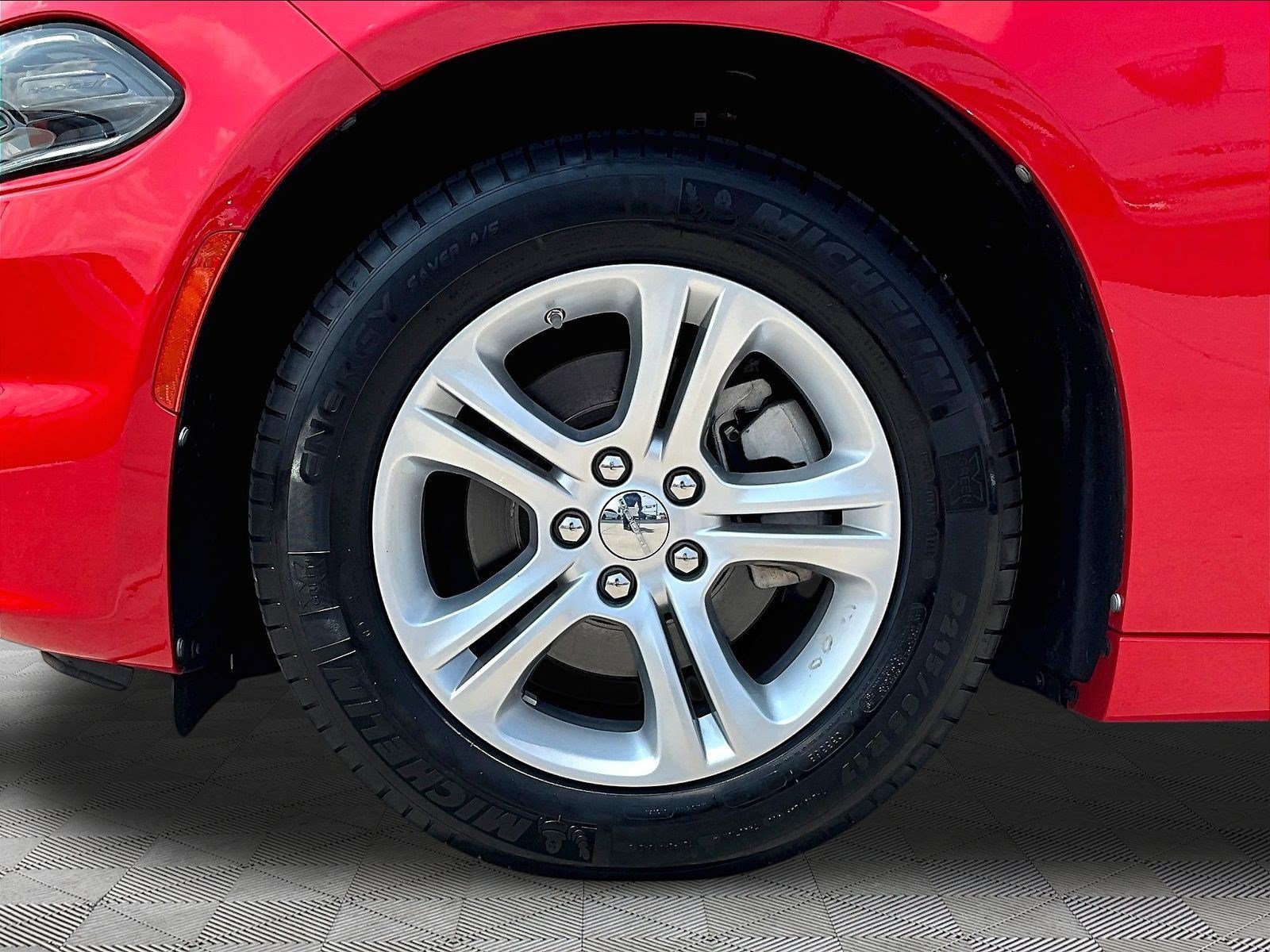 Used 2022 Dodge Charger SXT RWD image 34