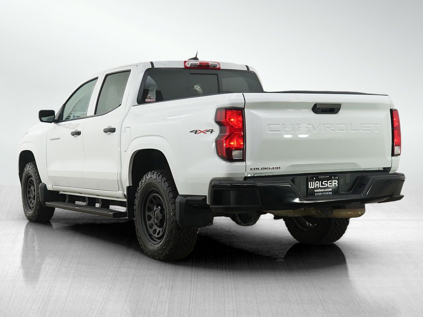 Used 2024 Chevrolet Colorado W/T w/ WT Convenience Package image 3