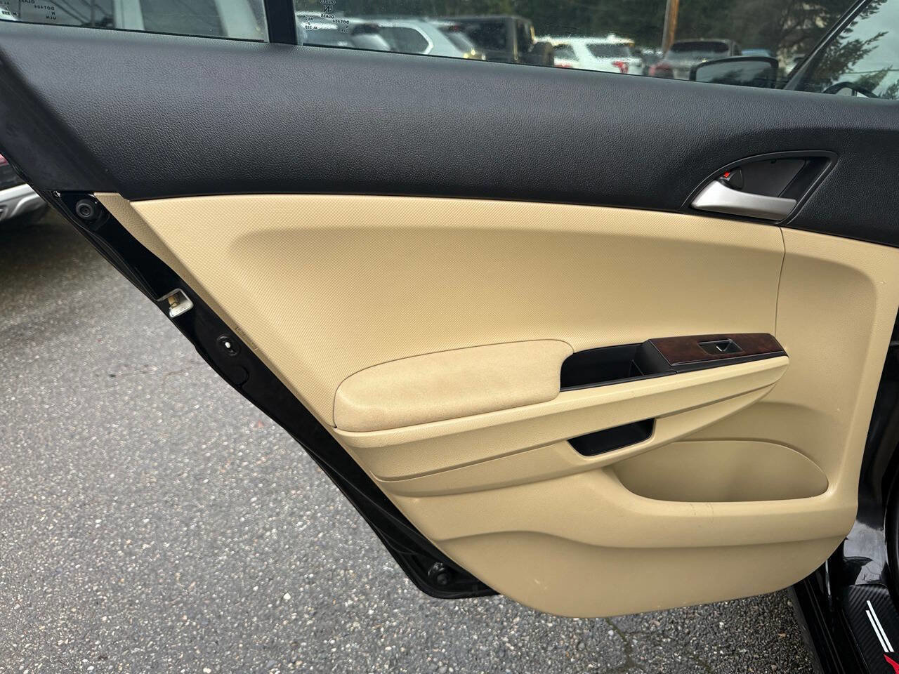 Used 2011 Honda Accord SE image 22