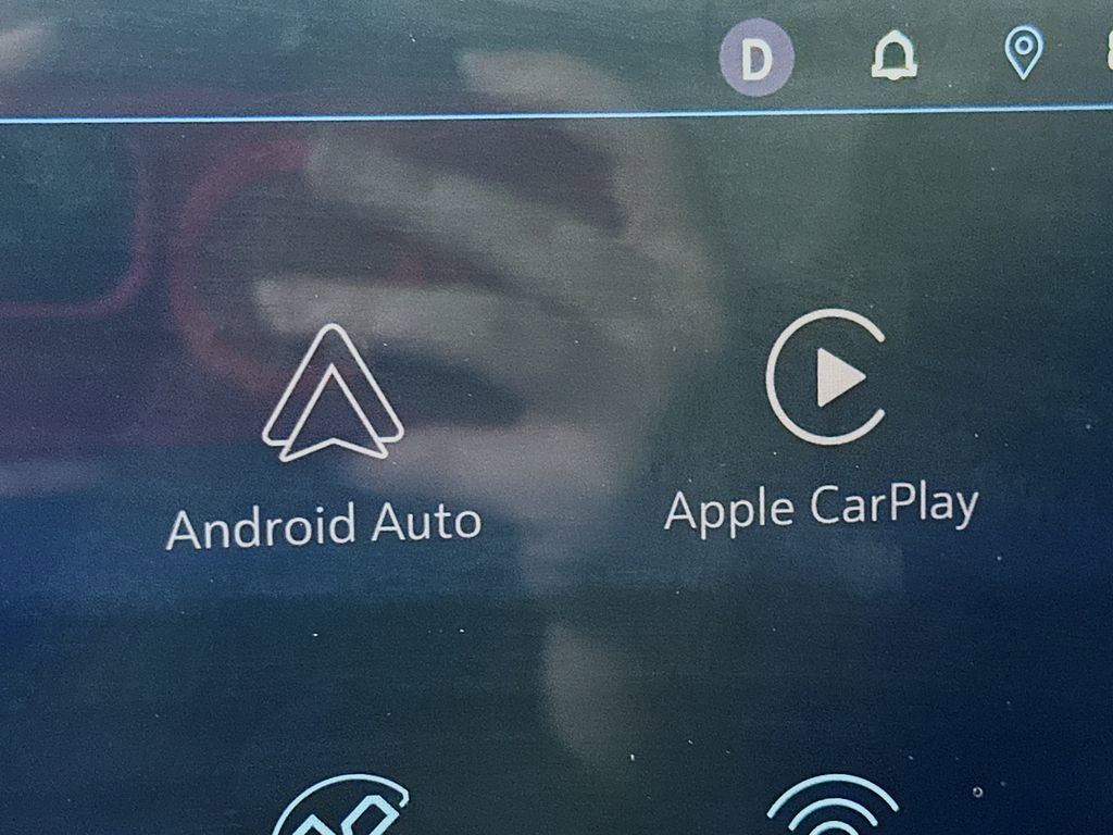 Used 2025 Chevrolet Traverse LT image 27