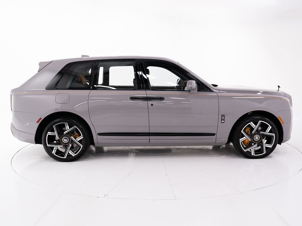 New 2027 Rolls-Royce Cullinan Black Badge AWD/4WD image 6
