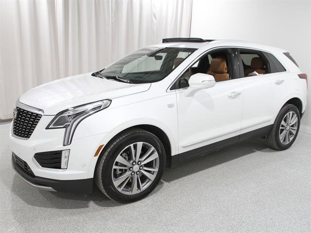 Certified 2023 Cadillac XT5 Premium Luxury w/ Technology Package image 3