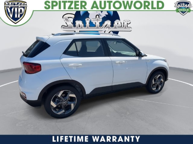 New 2026 Hyundai Venue SEL FWD image 15