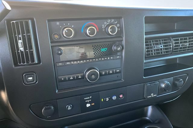 Used 2023 GMC Savana 3500 w/ Driver Convenience Package RWD image 9