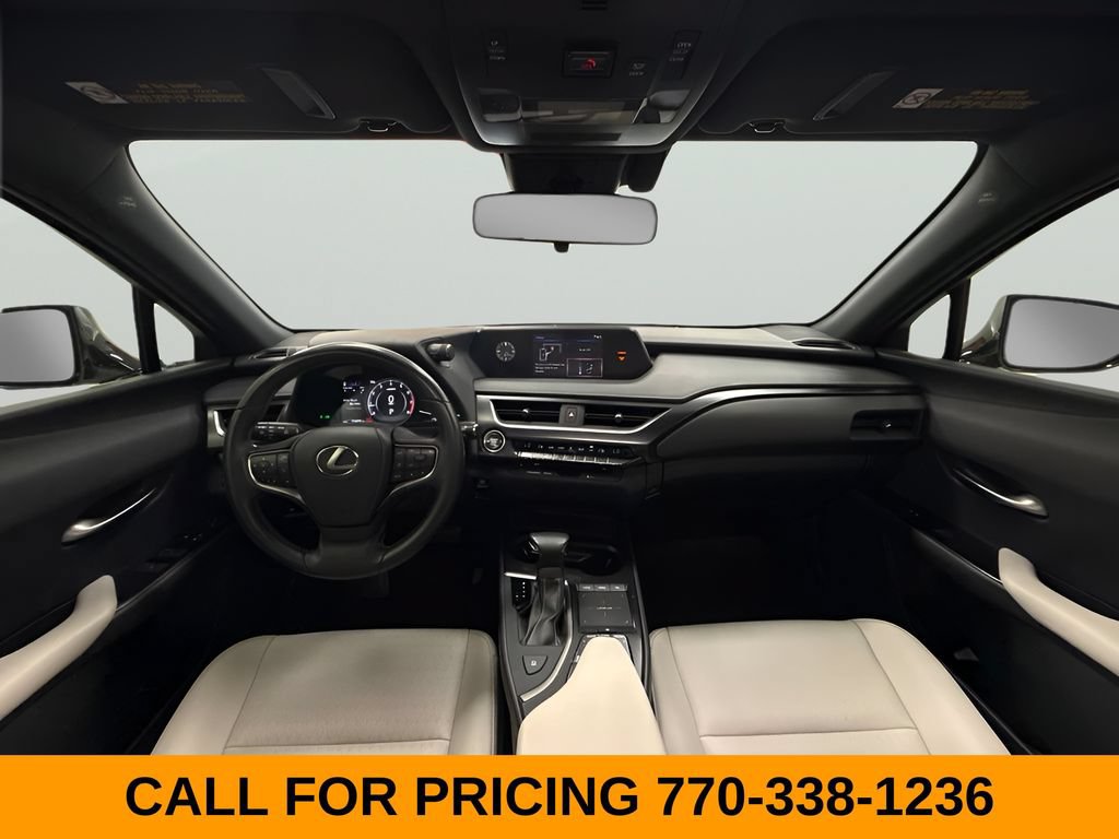 Used 2021 Lexus UX 200 w/ Accessory Package (Z1) FWD image 34
