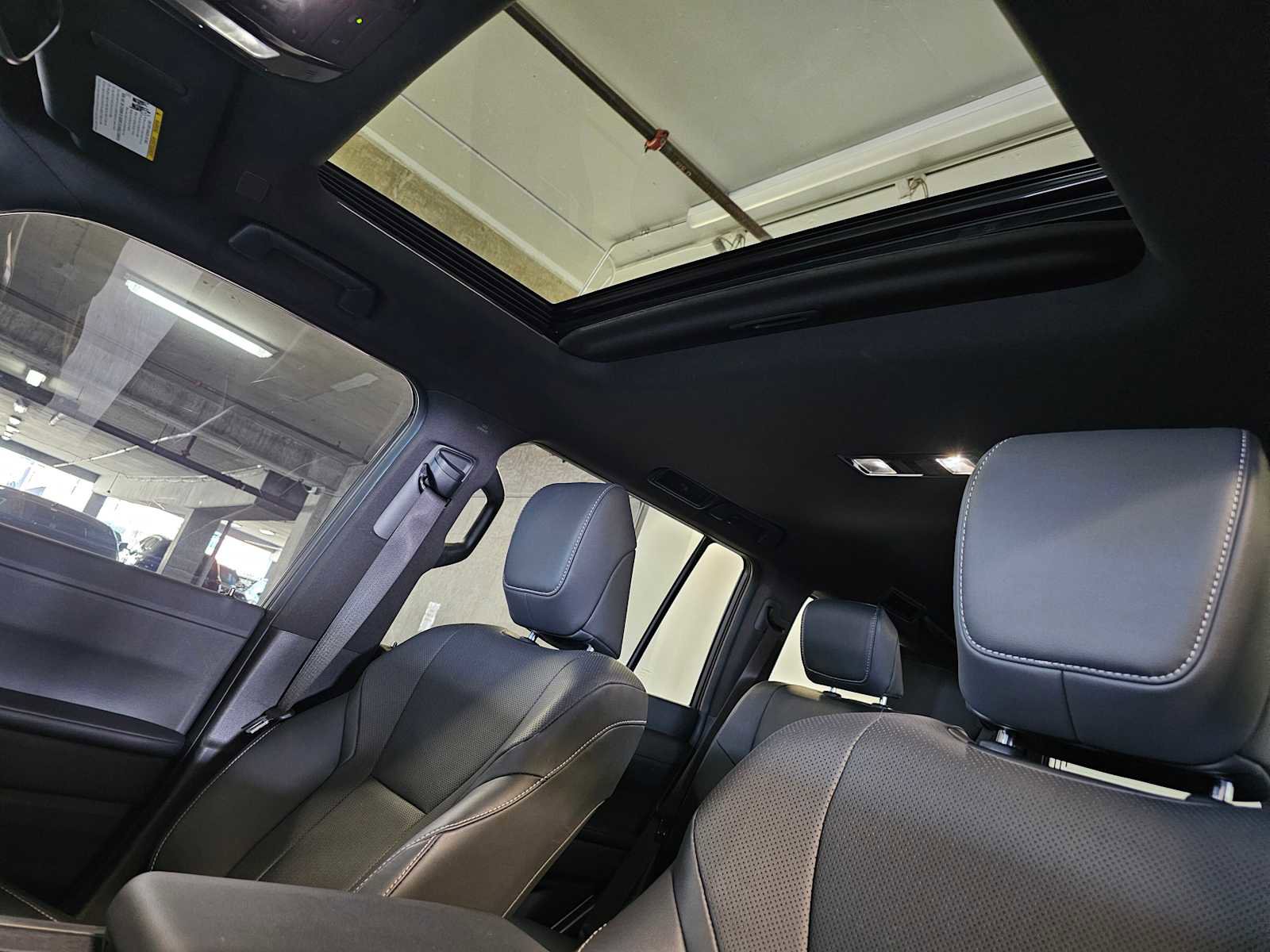 Used 2024 Lexus GX 550 w/ Accessory Package (Z1) image 33