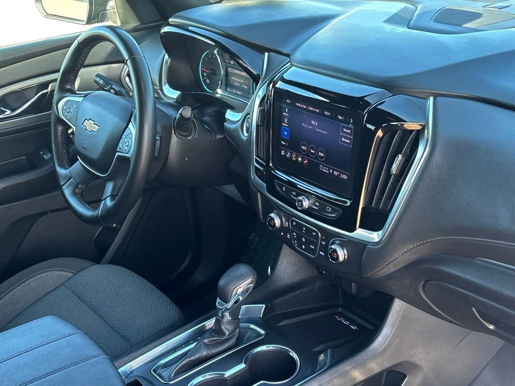 Used 2023 Chevrolet Traverse LT image 29