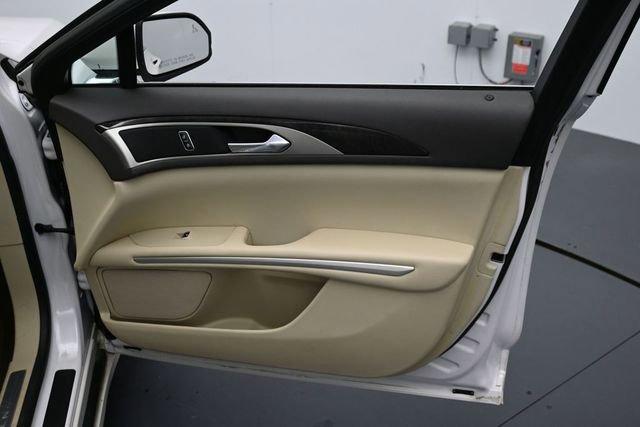 Used 2014 Lincoln MKZ Hybrid w/ Equipment Group 202A Reserve FWD image 29