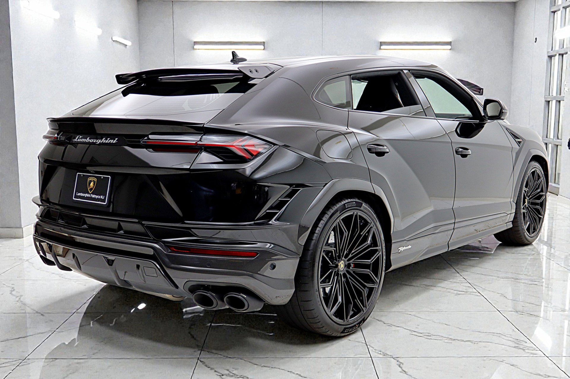Used 2024 Lamborghini Urus Performante image 10