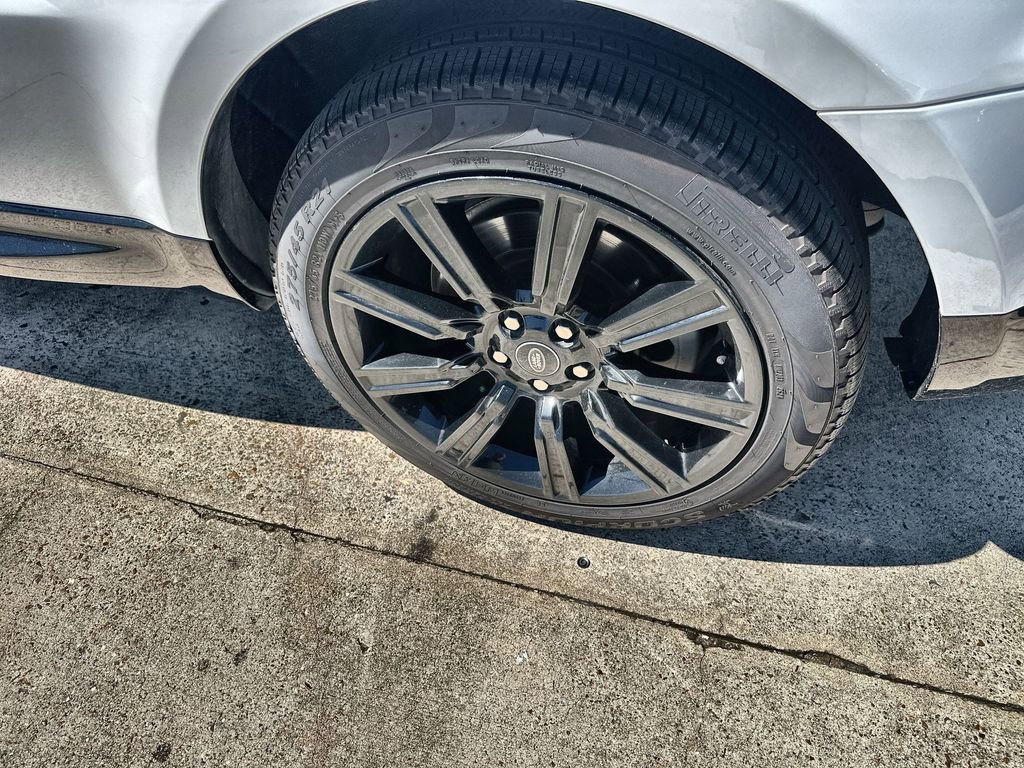 Used 2022 Land Rover Range Rover Sport HSE Silver Edition image 12