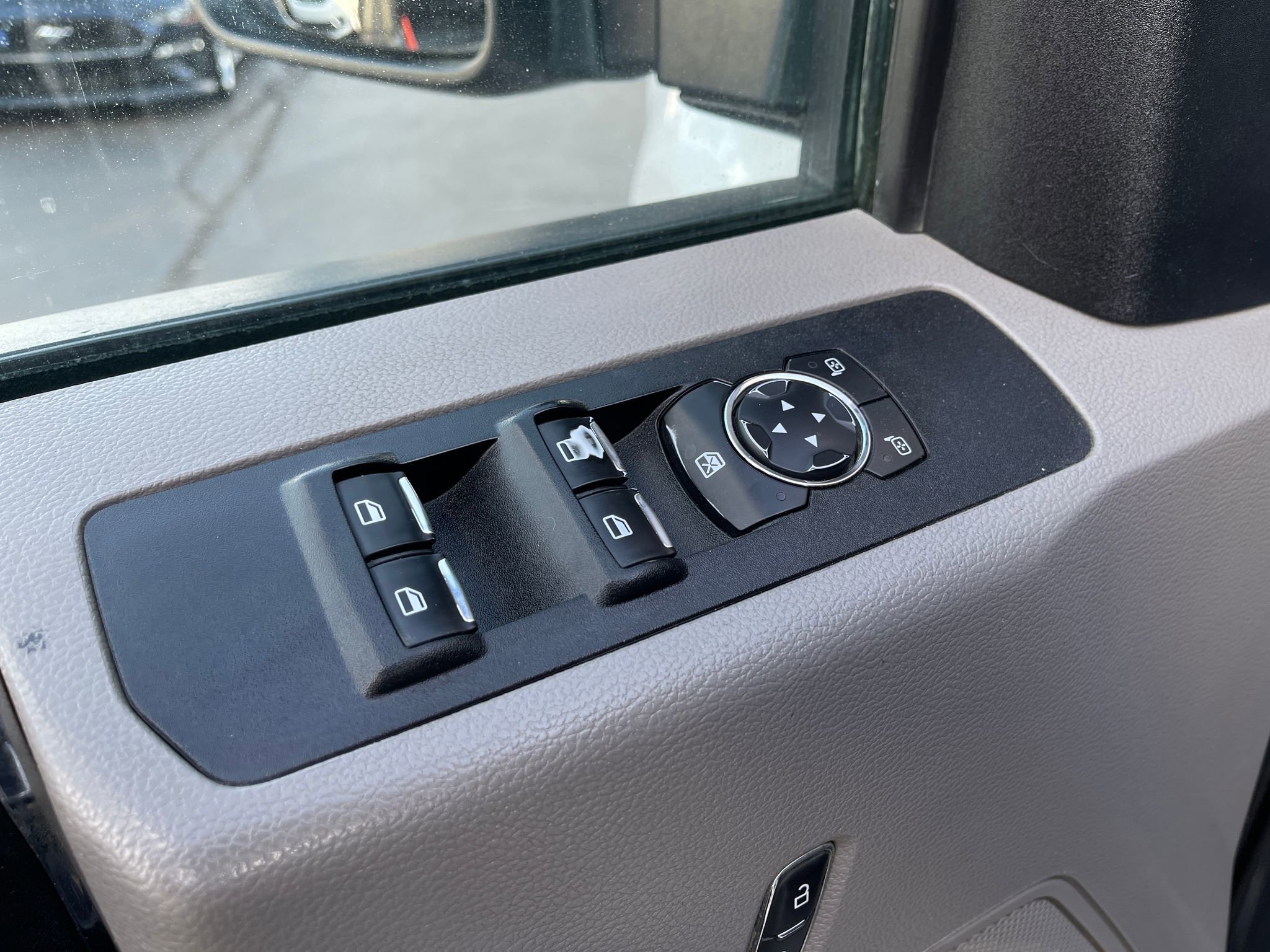 Used 2021 Ford F250 XLT w/ FX4 Off-Road Package image 13