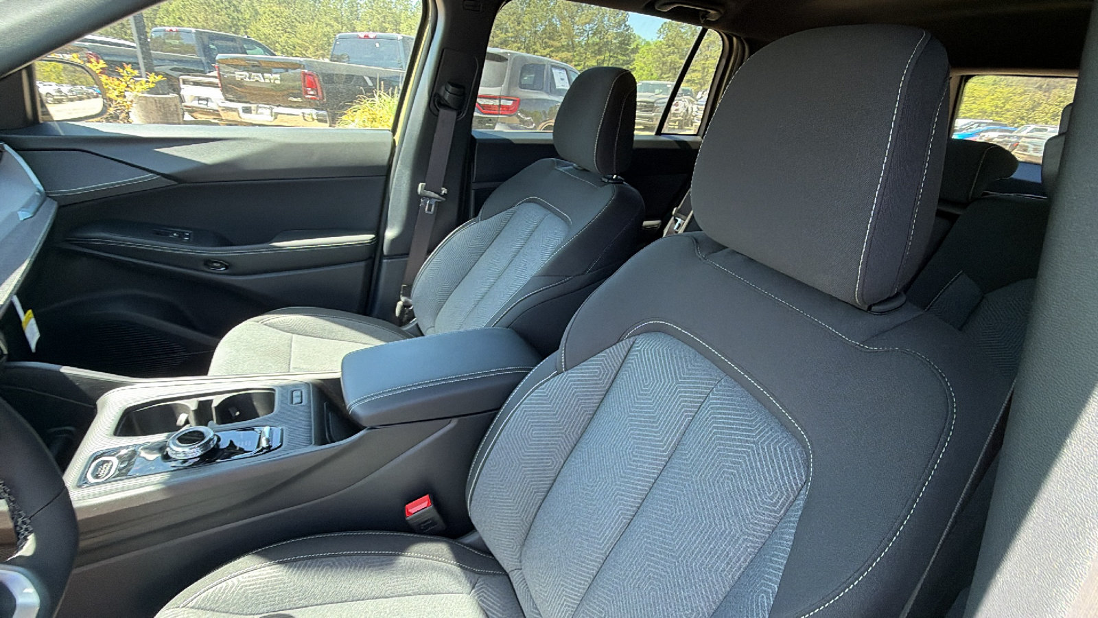 New 2026 Jeep Cherokee Laredo AWD/4WD image 17