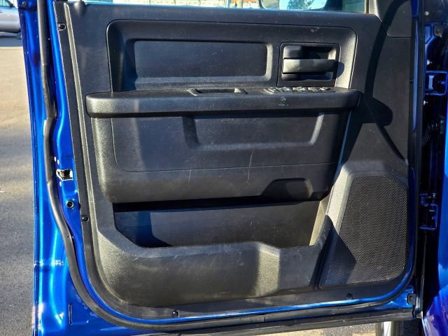 Used 2014 RAM 2500 Tradesman w/ Chrome Appearance Group image 23