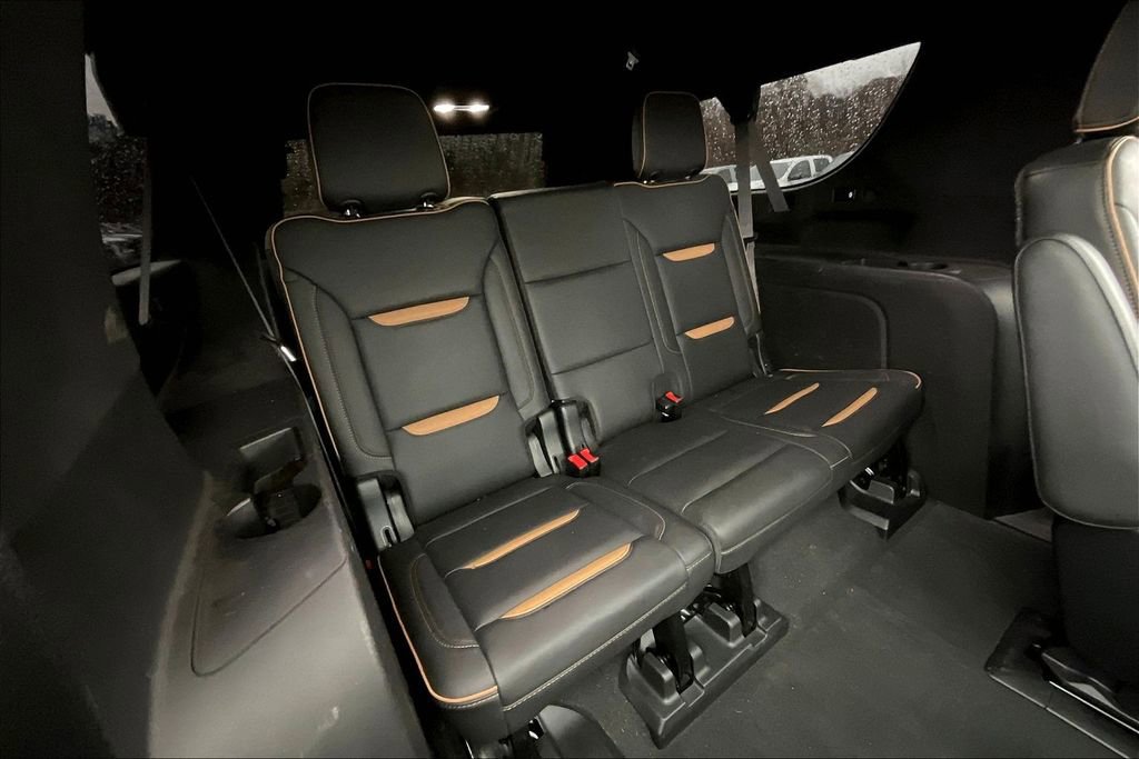 Used 2021 GMC Yukon XL AT4 w/ AT4 Premium Package image 28