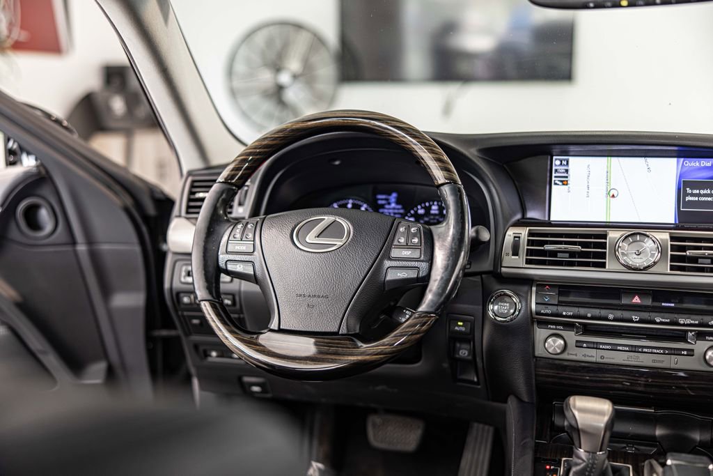 Used 2017 Lexus LS 460 AWD w/ Comfort Package image 39