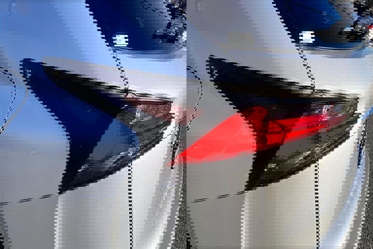 Used 2015 Lexus NX 300h AWD w/ Luxury Package image 30