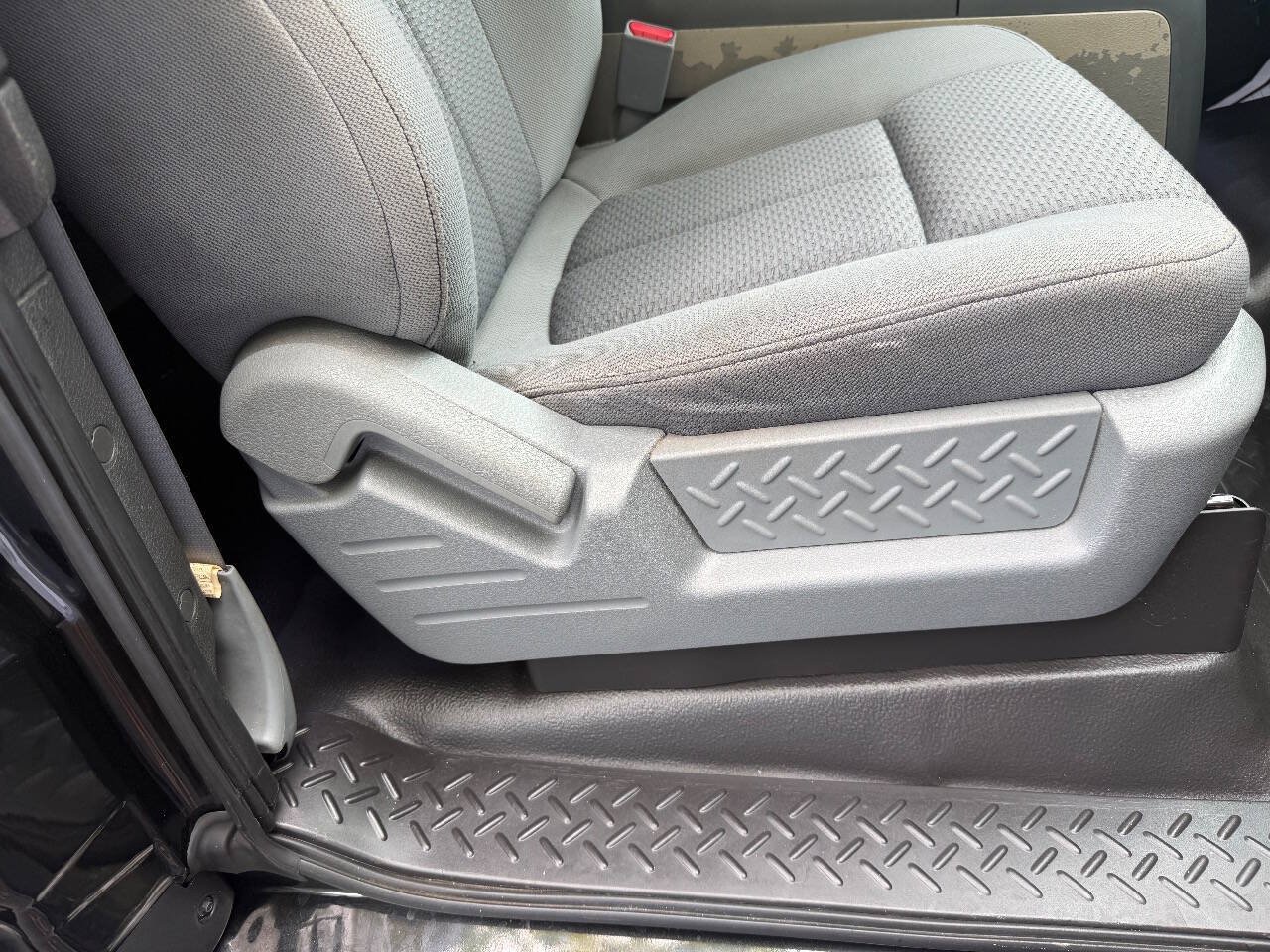 Used 2013 Ford F150 STX w/ Mid Equipment Group RWD image 10