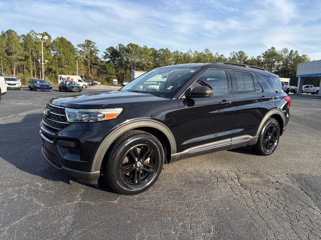 Used 2020 Ford Explorer XLT w/ Class III Trailer Tow Package image 7