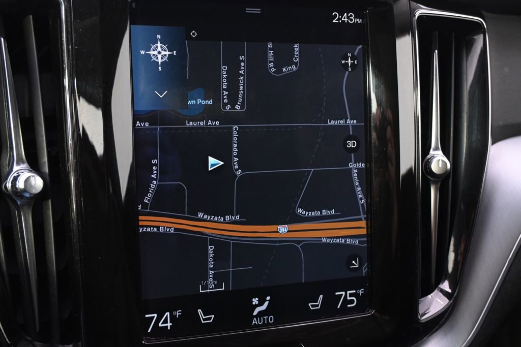 Used 2018 Volvo XC60 T6 Momentum w/ Vision Package image 26