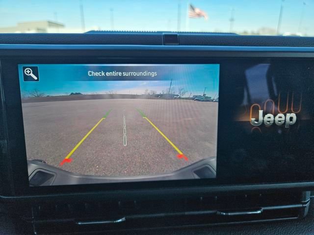 Used 2025 Jeep Gladiator Sport image 20