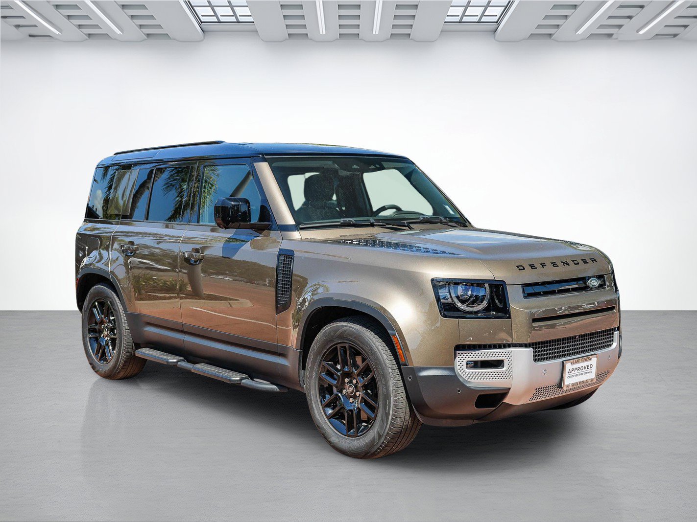 Certified 2025 Land Rover Defender 110 S AWD/4WD image 3