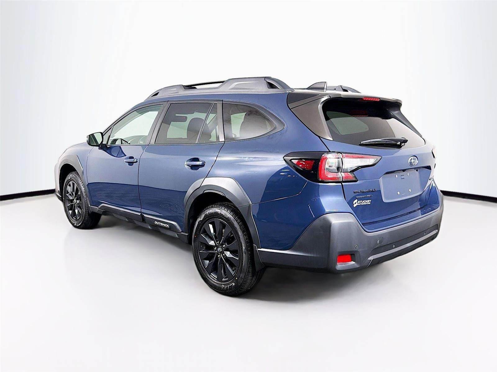 Used 2023 Subaru Outback Onyx Edition AWD/4WD image 9