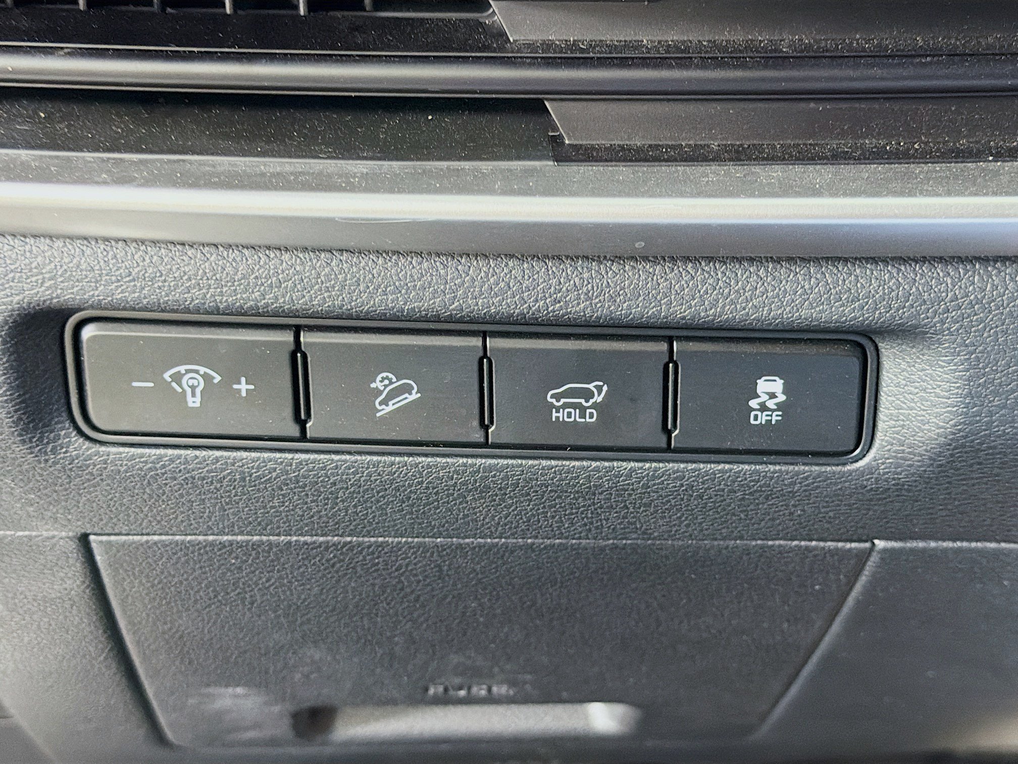Used 2025 Kia Telluride S FWD image 17