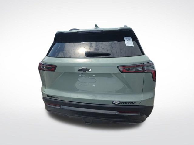 Used 2025 Chevrolet Equinox ACTIV FWD image 3